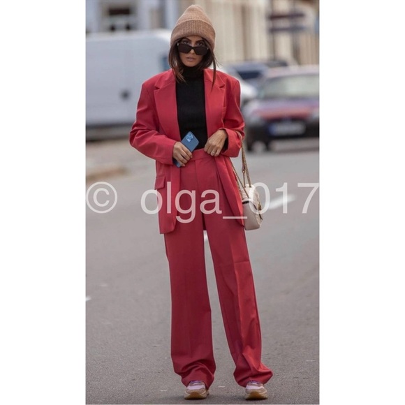 Blogger fave! Strawberry oversized blazer - Picture 13 of 14